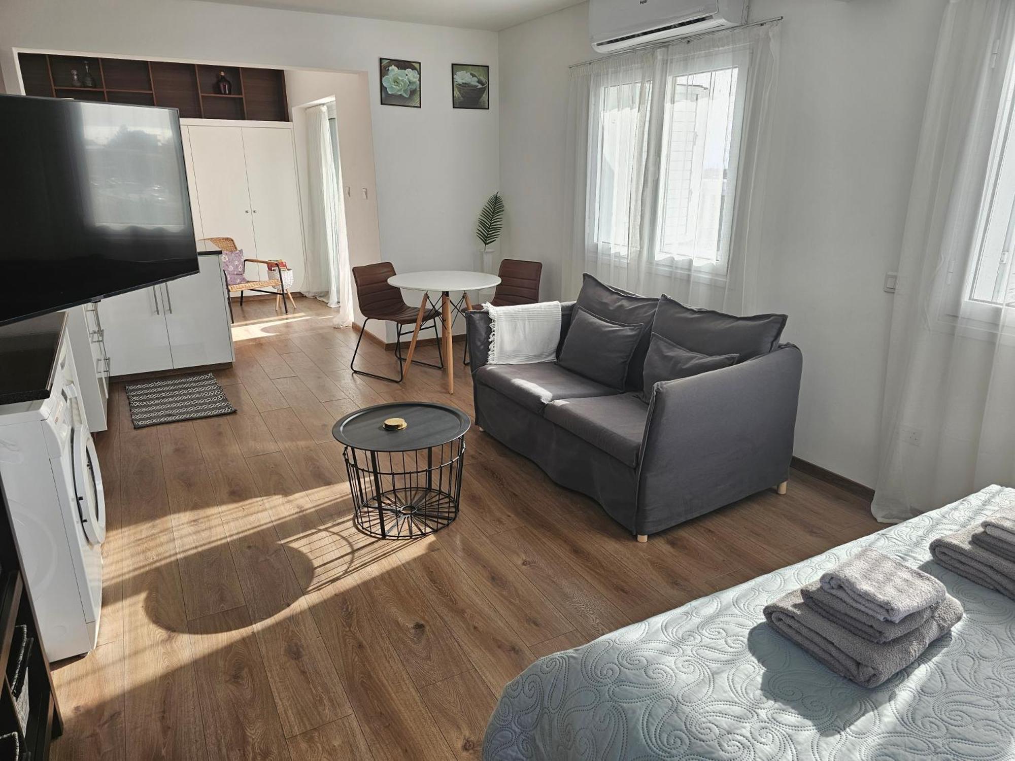 City Center Apartments Paphos Exterior foto
